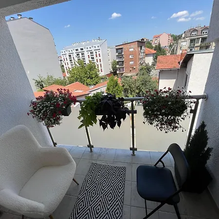 Emerald Onyx Apartment